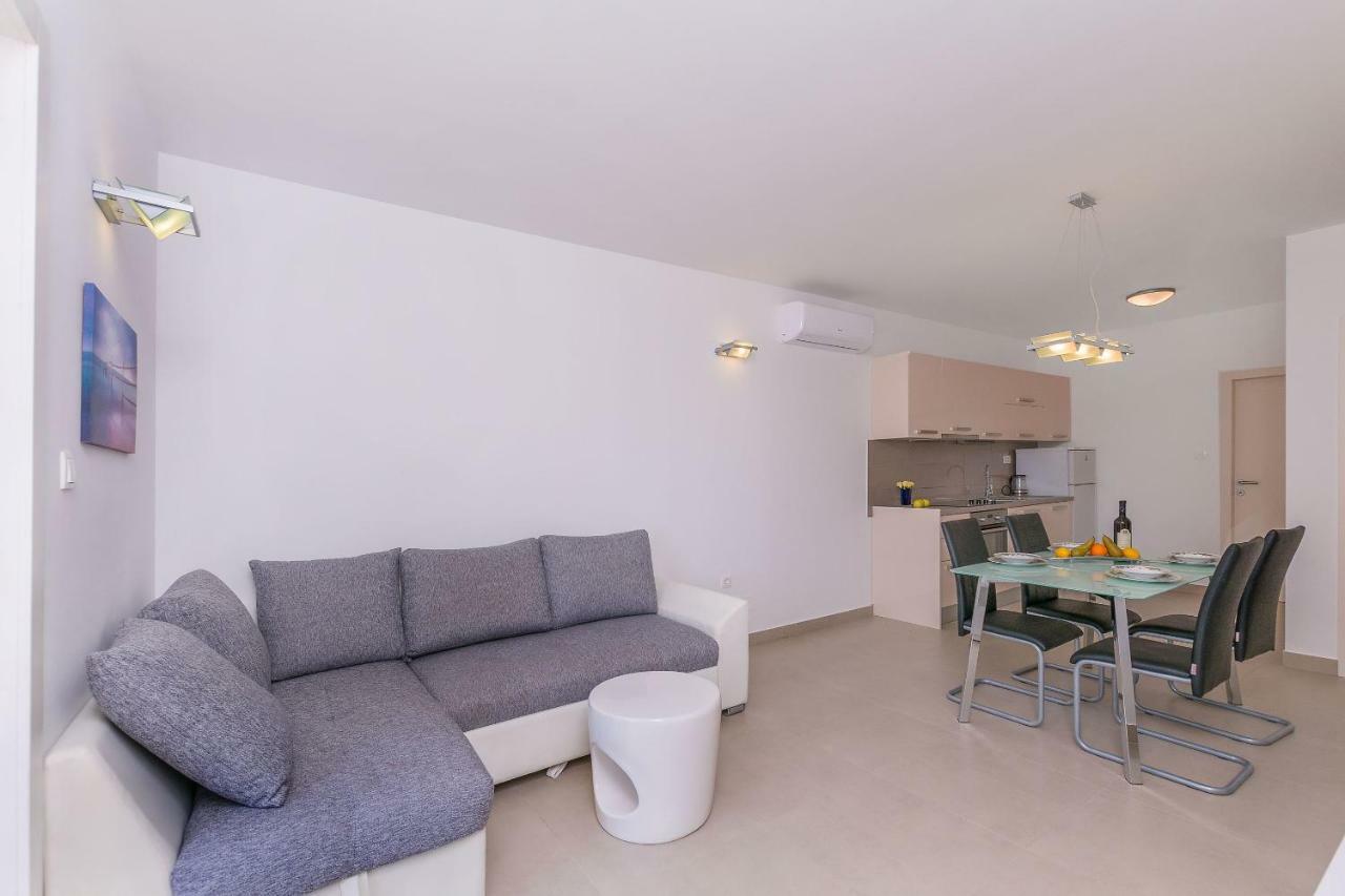 Apartments Villa Aquamarine Duce Ngoại thất bức ảnh