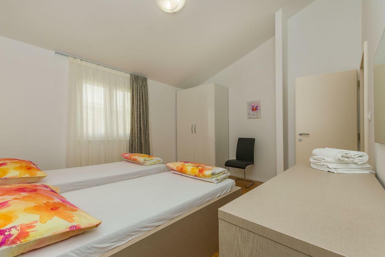 Apartments Villa Aquamarine Duce Ngoại thất bức ảnh