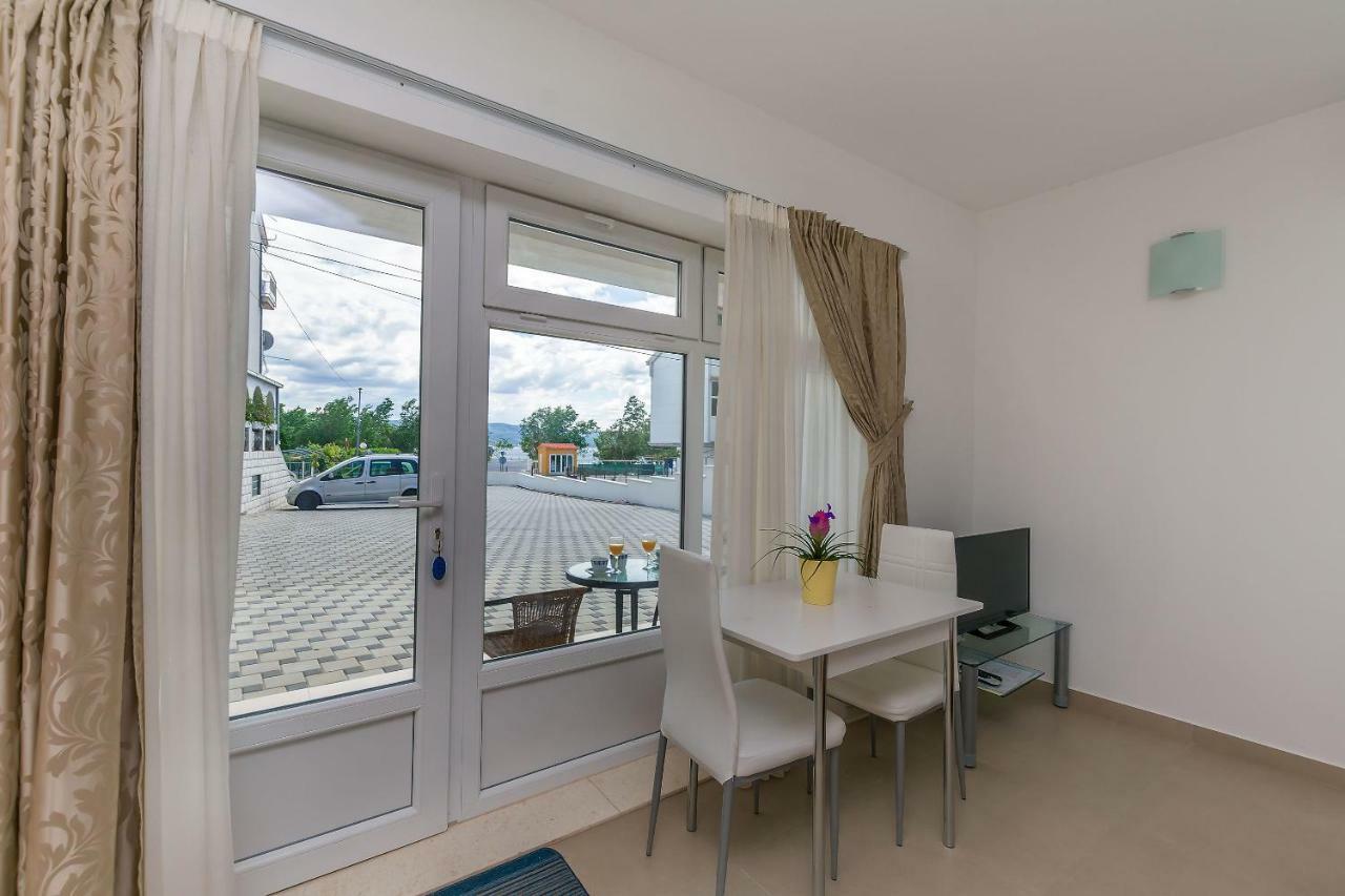 Apartments Villa Aquamarine Duce Ngoại thất bức ảnh