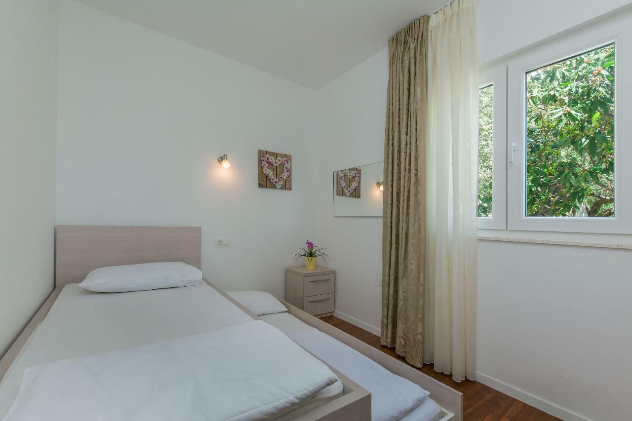 Apartments Villa Aquamarine Duce Ngoại thất bức ảnh