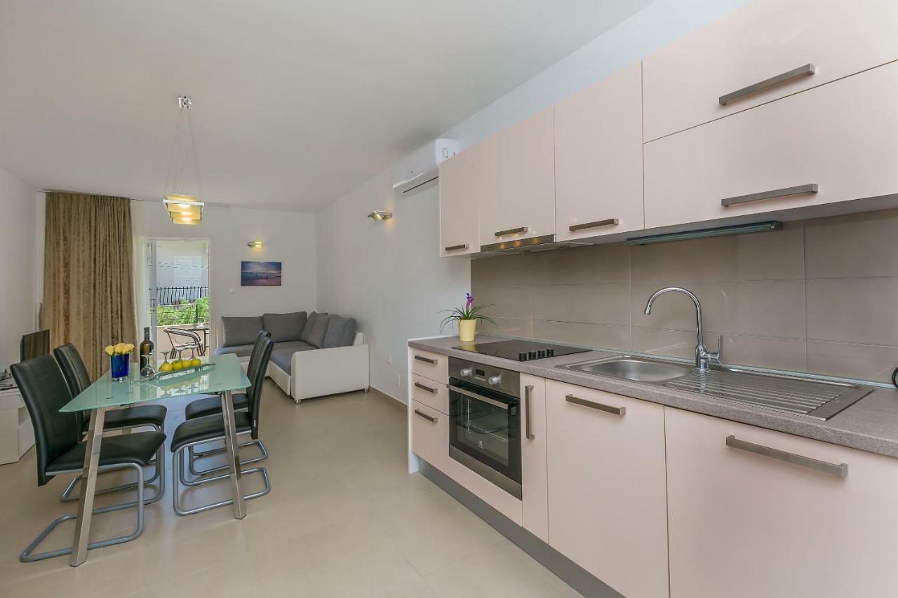 Apartments Villa Aquamarine Duce Ngoại thất bức ảnh